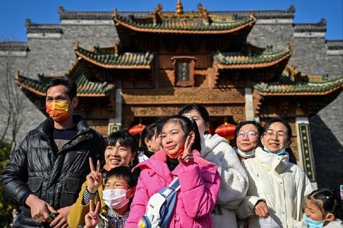 Covid-19: Trung Quốc khẳng định làn sóng dịch sắp kết thúc; Hàn Quốc bỏ một quy định về khẩu trang