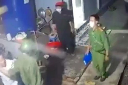 Tạm đình chỉ công tác Đại úy Công an nghi đánh dân