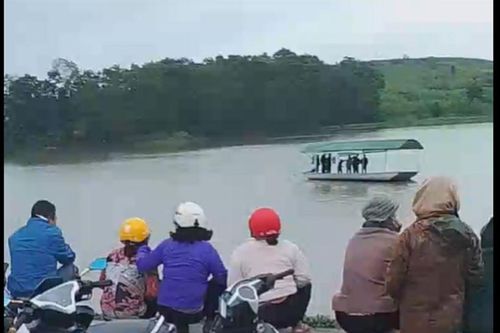 Lật thuyền đánh cá khiến một người đàn ông tử vong ở Đắk Lắk