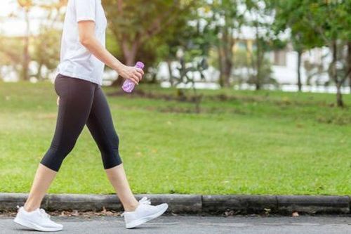 Xây dựng thói quen đi bộ từ hôm nay để cải thiện sức khỏe