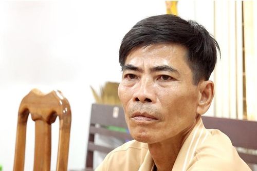 Bắt giam người đàn ông dùng hung khí sát hại con ruột