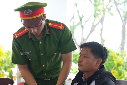 Bắt giam tài xế xe máy gây tai nạn khiến 2 người thương vong