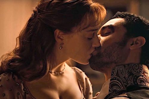 Nữ chính từng gây sốt với cảnh nóng biến mất khỏi mùa 3 phim 18+ 'Bridgerton'