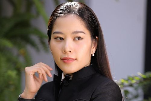 Mới đầu năm, Nam Em đã tiết lộ chuyện bị 'cắm sừng', chuyện gì đây?