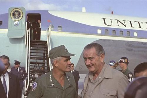 Mỹ khốn đốn vì kho vàng cạn kiệt sau chiến dịch Tết Mậu Thân 1968