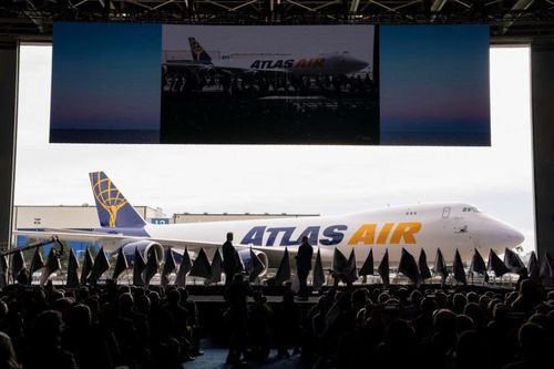 Bàn giao chiếc 747 cuối cùng, Boeing tạm biệt 'Nữ hoàng bầu trời'