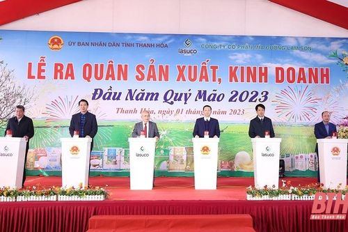 Chủ tịch UBND tỉnh Đỗ Minh Tuấn dự lễ ra quân sản xuất, kinh doanh đầu năm tại Công ty CP Mía đường Lam Sơn