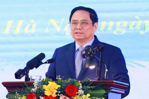 Thủ tướng: Sớm giải quyết vấn đề nhà ở để công nhân 'an cư lạc nghiệp'