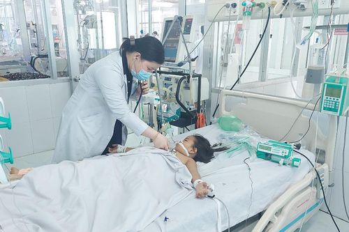 Bệnh viện Sản- Nhi An Giang cứu sống bé gái 8 tuổi bị vỡ gan và đa chấn thương
