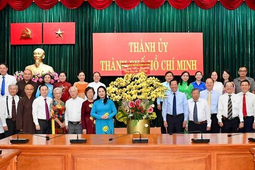 TPHCM trân trọng đóng góp của nhân sĩ, trí thức, dân tộc, tôn giáo