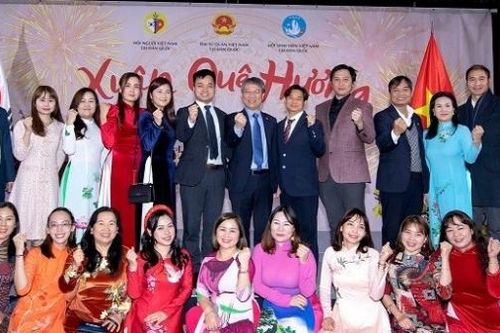Tết Việt ở 'xứ kim chi' - Khi yêu thương, niềm tự hào dân tộc được bộc lộ đủ đầy!