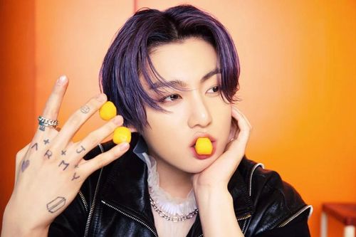 Jungkook (BTS) giải thích ý nghĩa hình xăm trên cơ thể