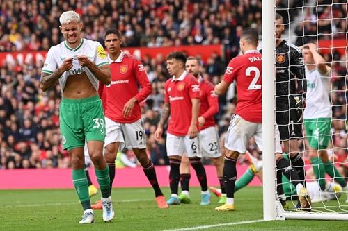 MU đấu Newcastle ở chung kết League Cup, fan chỉ ra bất công lớn