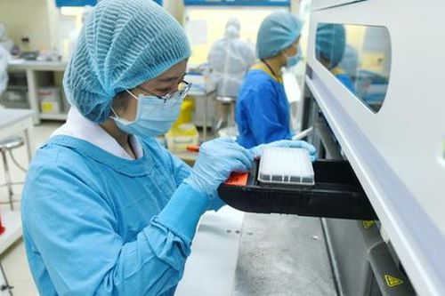 Bộ Y tế nói gì về kiến nghị 'nuôi cấy virus SARS-CoV-2 trong phòng xét nghiệm an toàn sinh học của TP.HCM'?