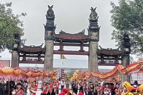 Cặp bánh tại Lễ hội đền Trần Thái Bình xác lập Kỷ lục Guinness Việt Nam