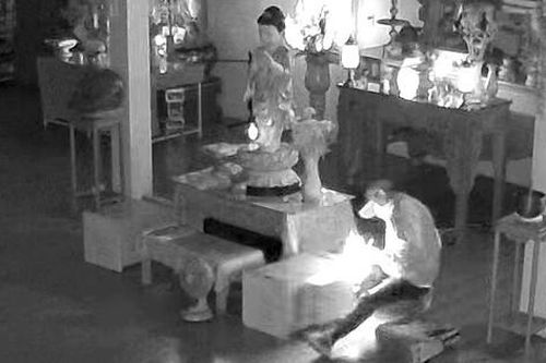 Đối tượng gây ra loạt vụ cạy hòm công đức
