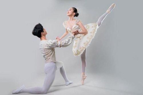46 diễn viên nhí diễn vở ballet kinh điển 'Paquita' tại Nhà hát Lớn Hà Nội