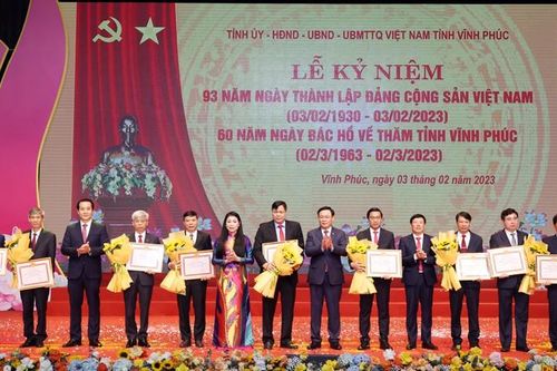 Vĩnh Phúc: Kỷ niệm 93 năm ngày thành lập Đảng và 60 năm Bác Hồ về thăm