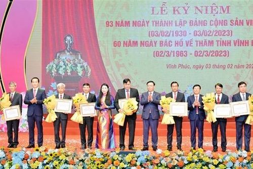 Chủ tịch Quốc hội Vương Đình Huệ dự Lễ kỷ niệm 60 năm Ngày Bác Hồ về thăm tỉnh Vĩnh Phúc