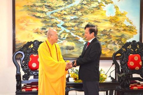 Giáo hội Phật giáo Việt Nam tỉnh Thừa Thiên Huế chúc mừng kỷ niệm 93 năm Ngày thành lập Đảng