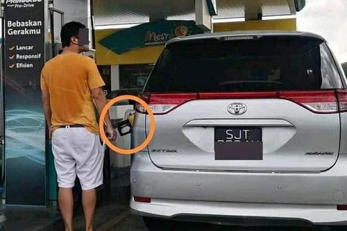 Dân tình đổ xô sang biên giới nước bạn để đổ xăng vì lý do bất ngờ