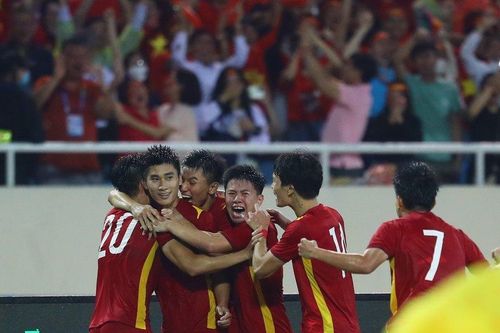 Campuchia mở cơ hội cho Công Phượng giành vàng SEA Games