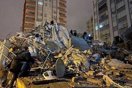 Quân sự thế giới hôm nay (6-2): Quân đội Tây Ban Nha giúp Thổ Nhĩ Kỳ khắc phục hậu quả động đất