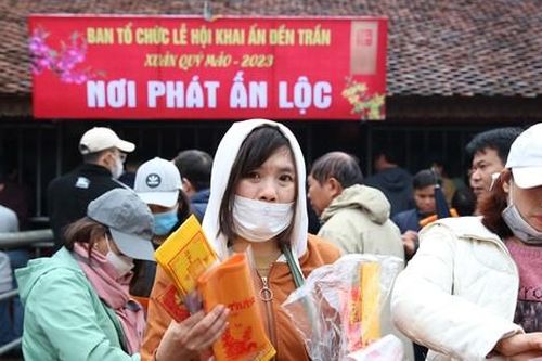 Ấn đền Trần bớt 'thiêng'