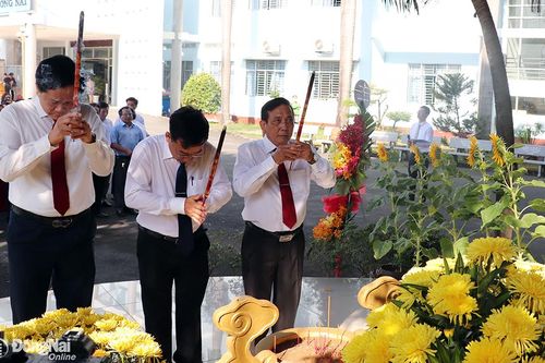 Kỷ niệm Ngày truyền thống Y dược học cổ truyền
