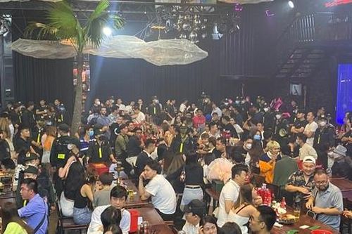 Kiểm tra 'vườn bia' PocPoc ở TPHCM, nhiều dân chơi dương tính ma túy