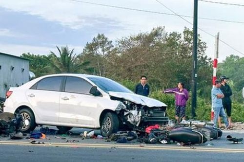 Nhiều vụ tai nạn giao thông nghiêm trọng xảy ra trong 2 ngày cuối tuần khiến 22 người thương vong