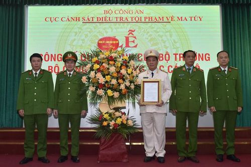 Công bố quyết định của Bộ trưởng Bộ Công an về công tác cán bộ