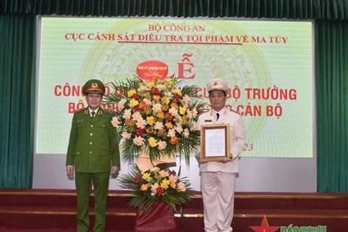 Bộ Công an trao quyết định điều động nhân sự mới