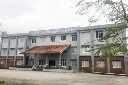 Thừa Thiên Huế: Từ chối đơn xin nghỉ việc của bác sĩ với lý do lương thấp
