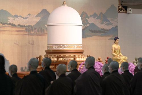 Cử hành tang lễ Đại lão Hòa thượng Tinh Vân (Phật Quang Sơn)