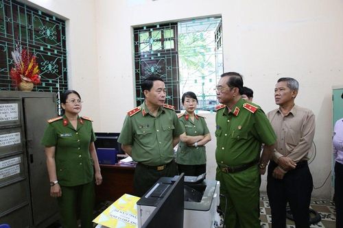 TP Hồ Chí Minh thí điểm mô hình 'Công an phường điển hình'