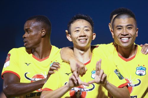 Dàn á quân V.League 2022 tỏa sáng trận HAGL - Bình Dương