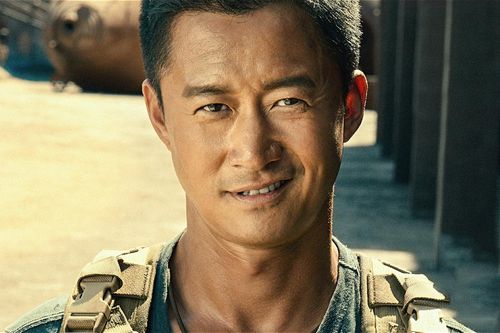 Ngô Kinh kiếm gần 22 triệu USD sau mùa phim Tết