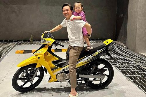 Cường Đô la được tặng 'cá mập' Yamaha 125ZR hơn 200 triệu đồng