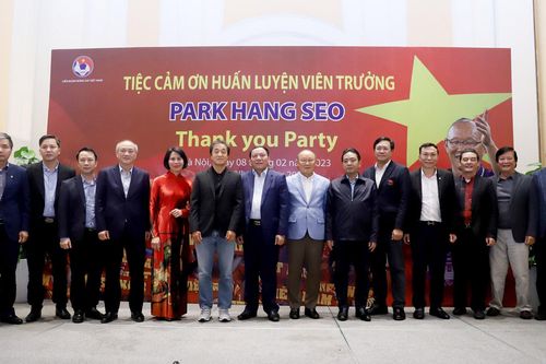 VFF tri ân HLV Park Hang Seo