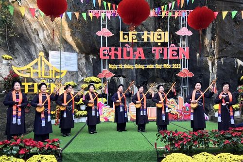 Lạng Sơn: Khai mạc Lễ hội Chùa Tiên
