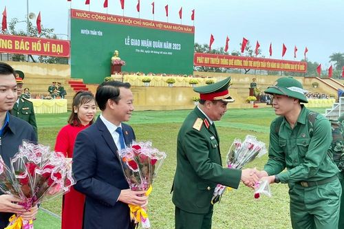 Yên Bái: Ngày hội lên đường nhập ngũ