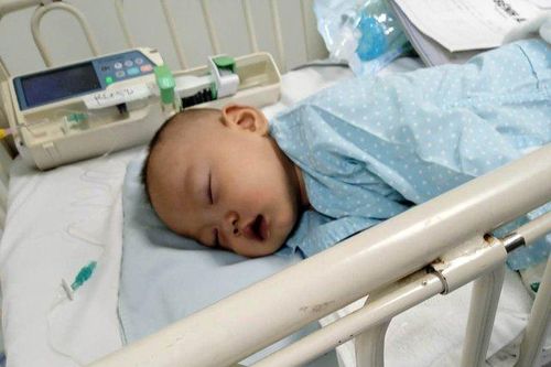 MS 819: Xót xa bé 2 tuổi mắc bệnh tim cần được phẫu thuật gấp