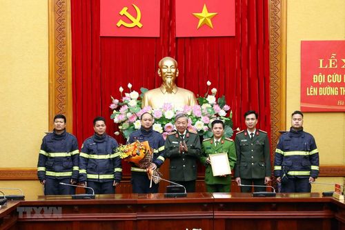 Lễ xuất quân Đoàn công tác Bộ Công an đi cứu nạn, cứu hộ ở Thổ Nhĩ Kỳ