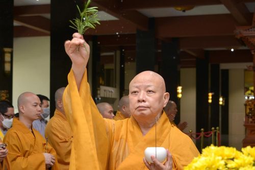 Tán đàn Pháp hội Dược Sư tại chùa Huê Nghiêm