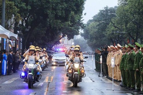 Năm An toàn giao thông 2023: Thượng tôn pháp luật để xây dựng văn hóa giao thông an toàn
