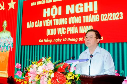 Hội nghị báo cáo viên khu vực phía nam