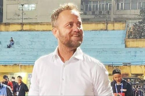 Nhìn lại HLV Polking chê V.League kém xa Thai League: Hoàn toàn đúng?