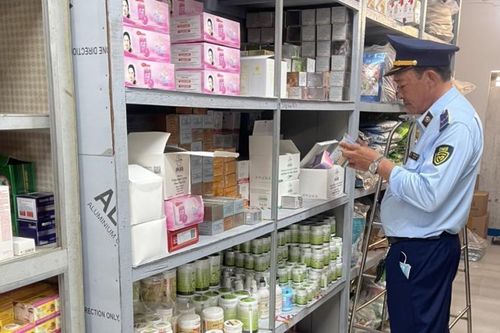 Cà Mau: Phát hiện hộ kinh doanh hơn 4.000 sản phẩm mỹ phẩm giả