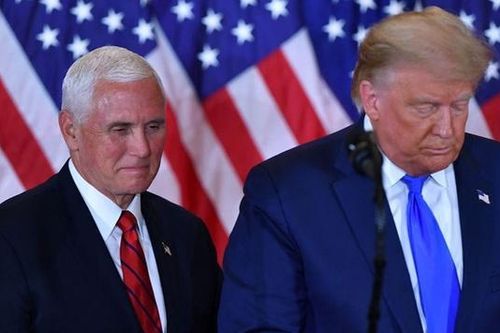Tìm thấy tài liệu mật ở nhà cựu Phó Tổng thống M. Pence